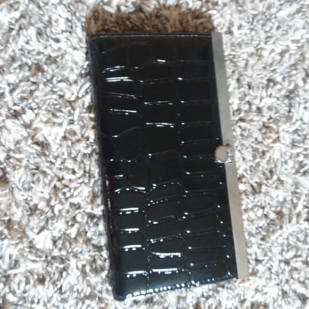 Mirror mirror wallet